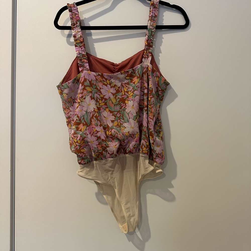 Floral Print Bodysuit with Ruffled Straps